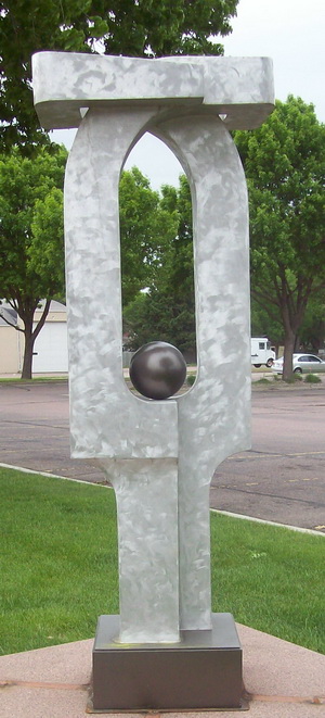 «Обійми». 2009. Алюміній